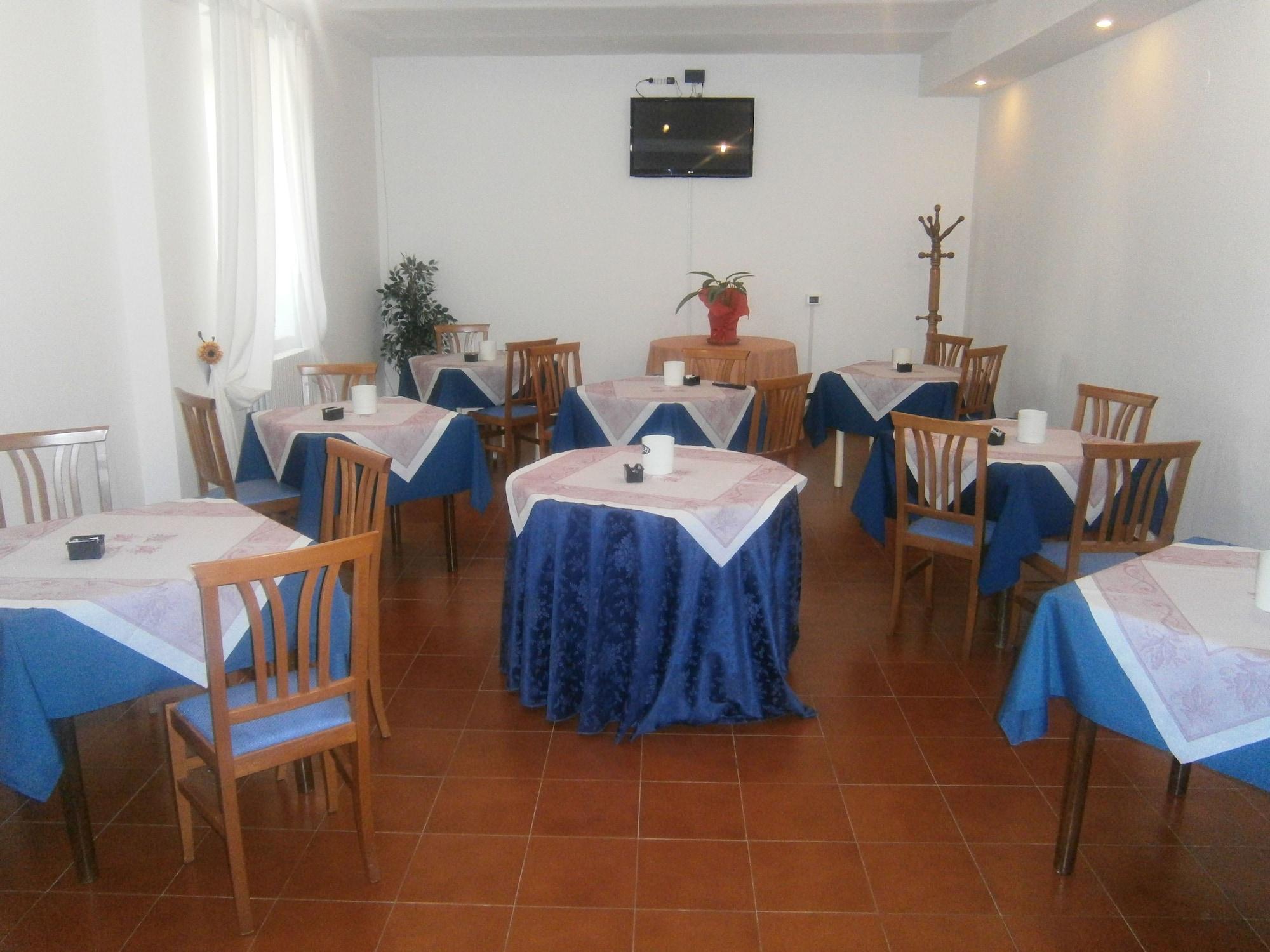 Hotel Villa Del Cardinale Norma Exterior photo