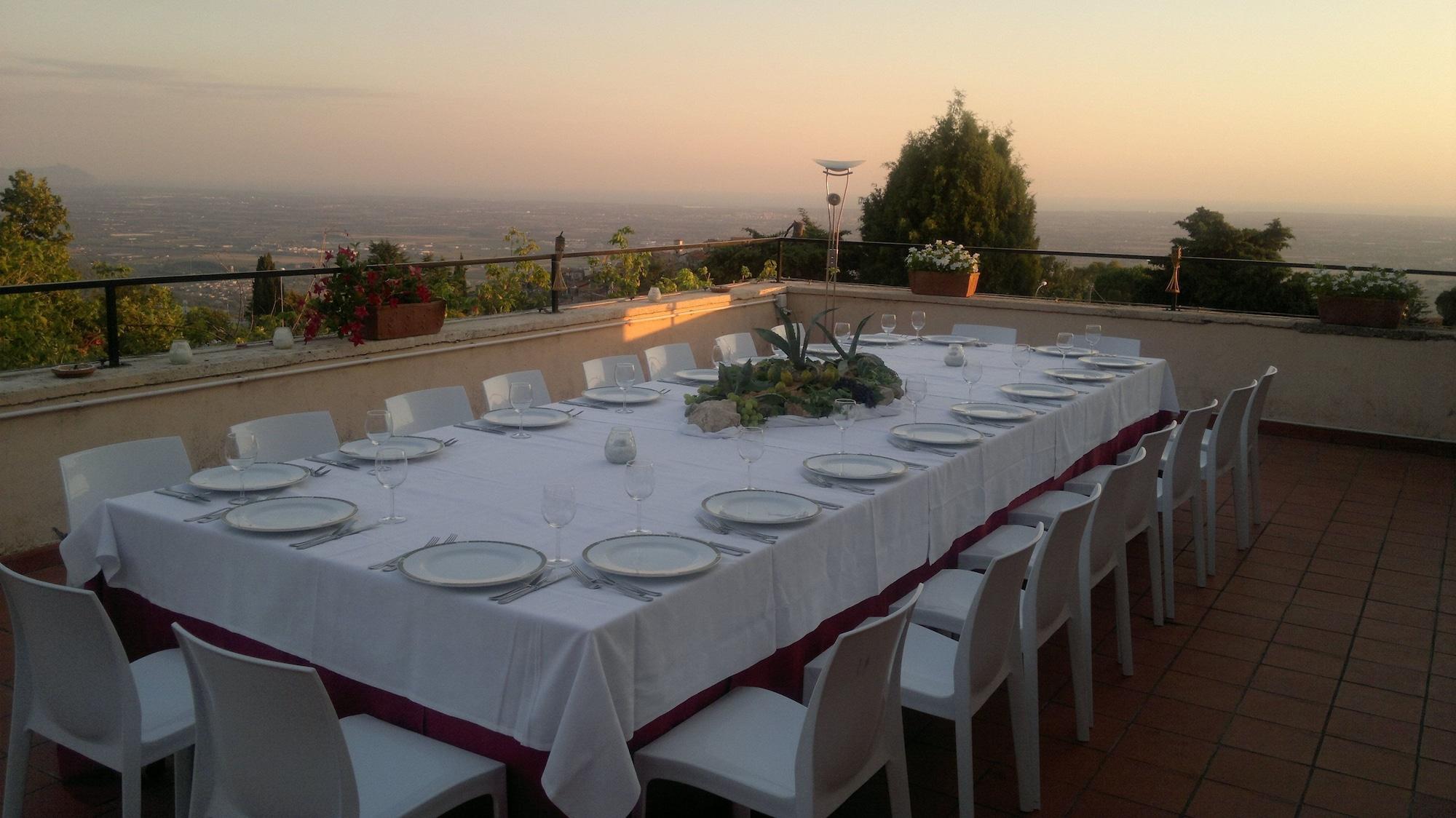 Hotel Villa Del Cardinale Norma Exterior photo